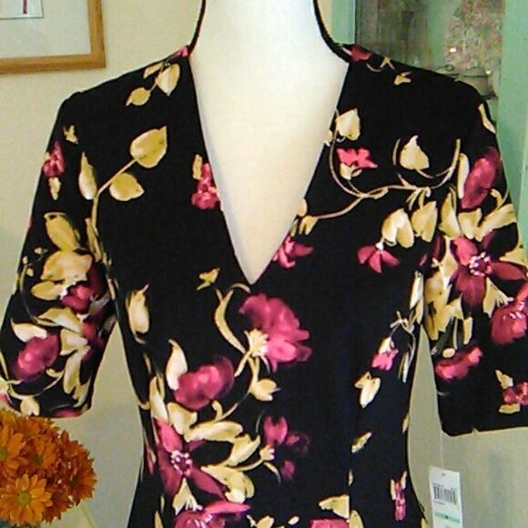 NWT London Style Collection Dark Floral Dress - Picture 2 of 11